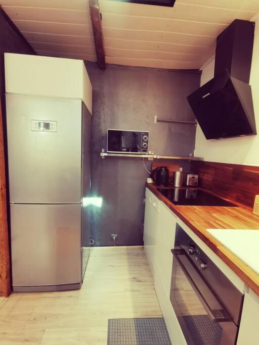 Maison De Village, Jacuzzi, Salle Cinema Valencin المظهر الخارجي الصورة
