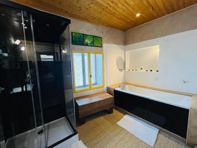Maison De Village, Jacuzzi, Salle Cinema Valencin المظهر الخارجي الصورة